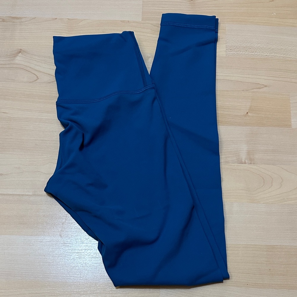 High-Waisted Athletic Leggings - Blue